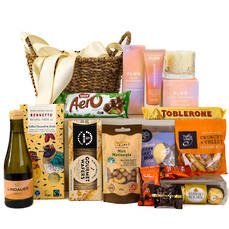 A Hug Gourmet Gift Basket